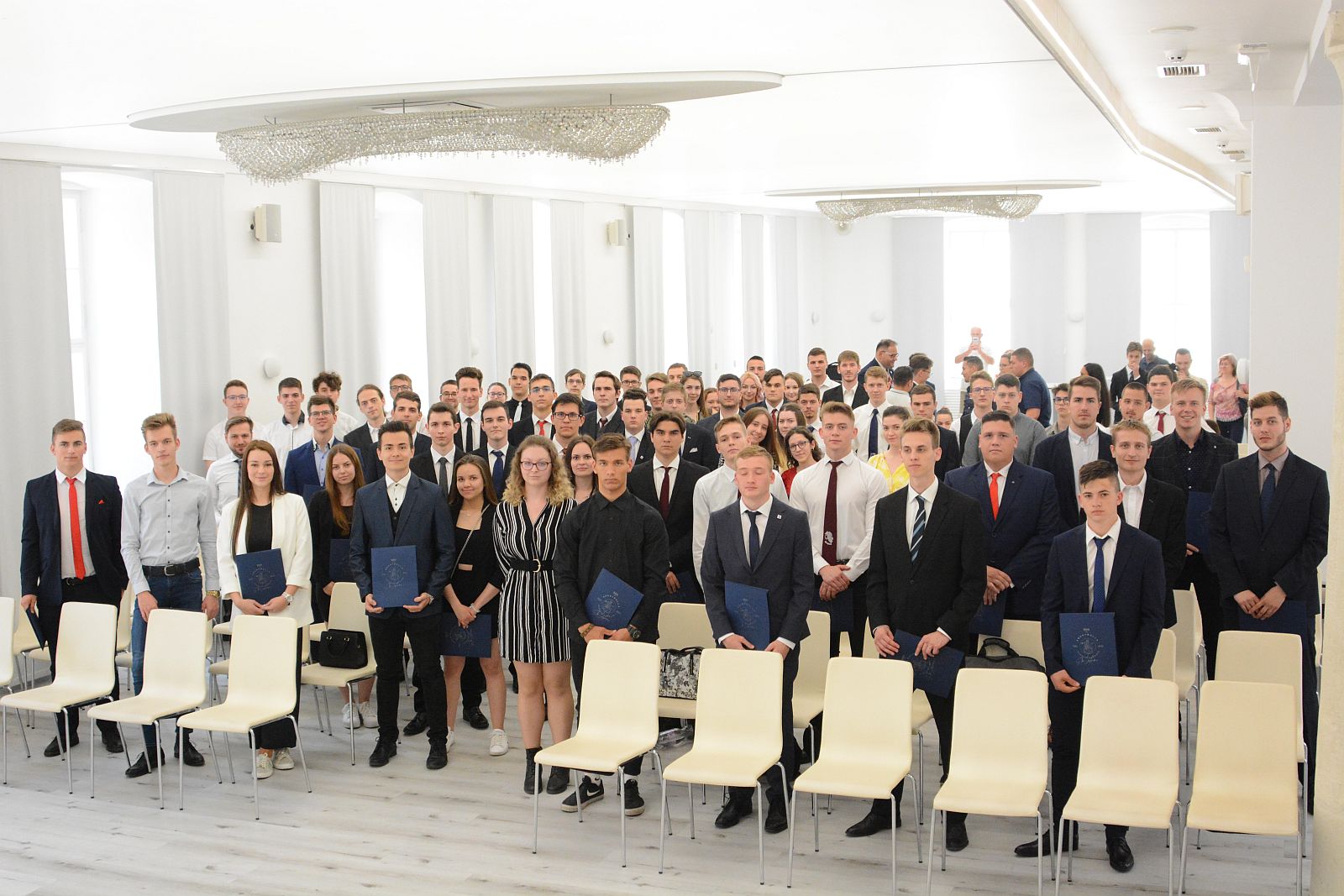 Ismét 90 fiatalt támogat Székesfehérvár Önkormányzata az Alba Regia ösztöndíjjal